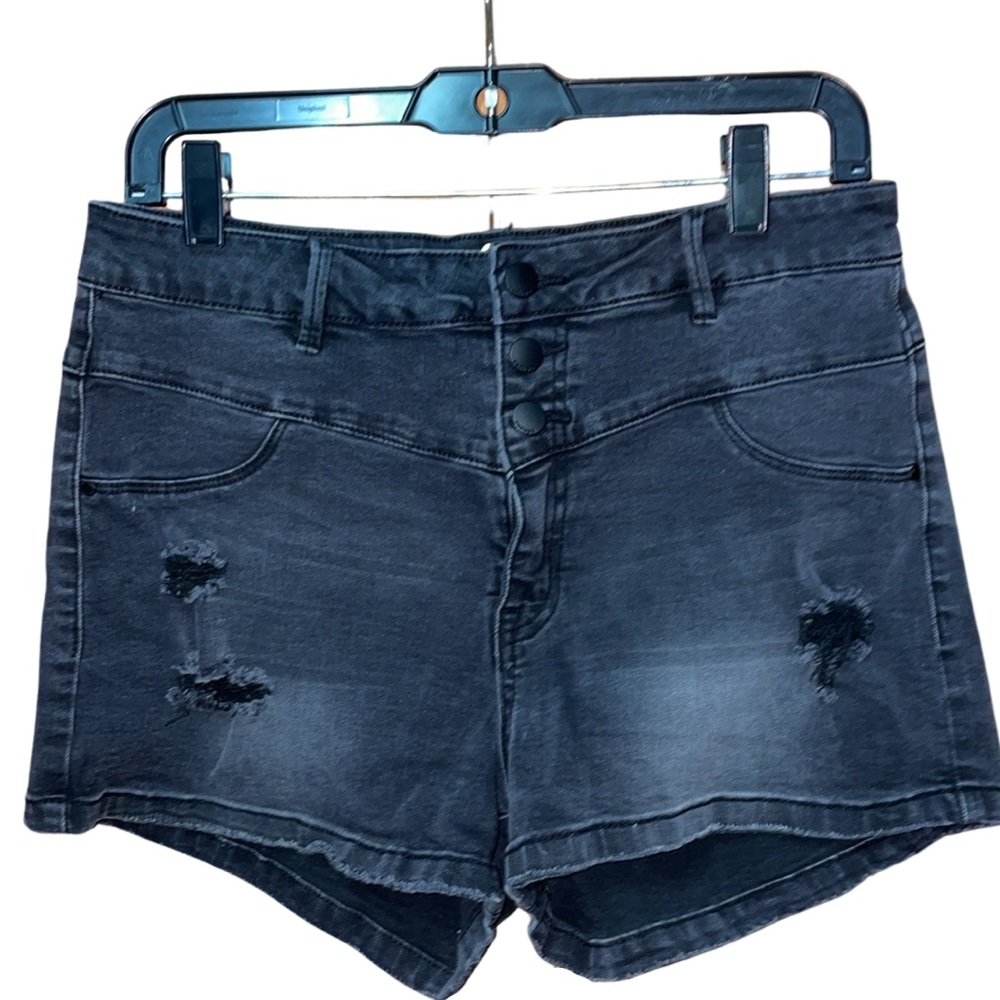 Refuge 3 Button / Distressed Shorts - Black - Size 10
